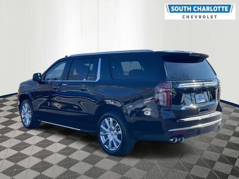 Used 2023 Chevrolet Suburban High Country w/ Advanced Technology Package image 4