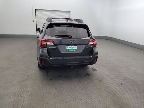 Used 2018 Subaru Outback 2.5i Limited AWD/4WD image 6