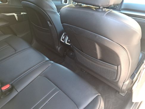 Used 2024 Kia Sorento S image 11