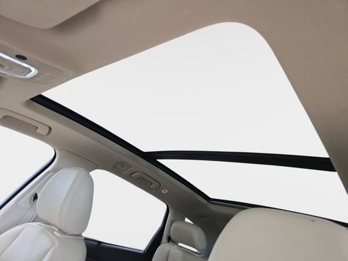 Used 2017 Audi Q7 3.0T Premium Plus w/ Premium Plus Package image 29