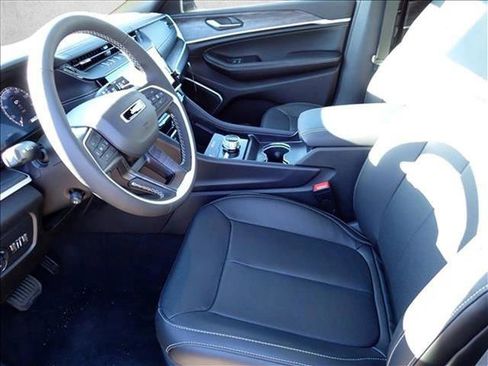 New 2026 Jeep Grand Cherokee L Limited AWD/4WD image 13