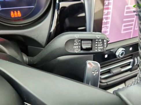 Used 2024 Porsche Macan AWD/4WD image 41