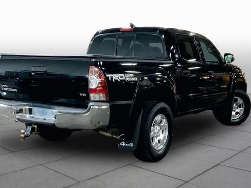 Used 2015 Toyota Tacoma 4x4 Double Cab w/ TRD Off-Road Package image 13