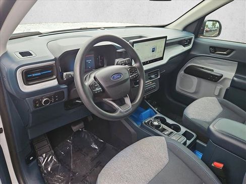 Certified 2025 Ford Maverick XLT FWD image 10