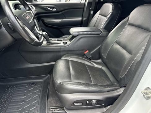 Used 2019 GMC Acadia SLT w/ Black Edition FWD image 19