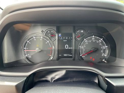Used 2021 Toyota 4Runner SR5 Premium w/ Moonroof Package AWD/4WD image 35