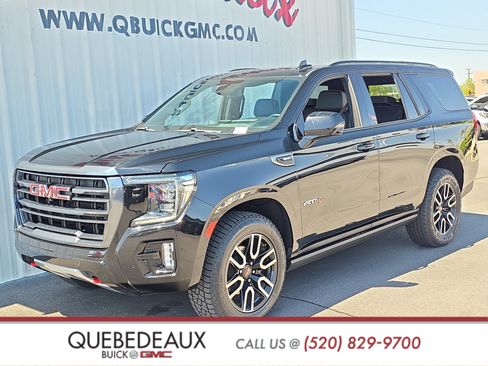 Used 2023 GMC Yukon AT4 w/ Technology Package AWD/4WD image 3