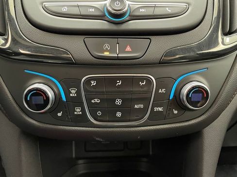 Certified 2023 Chevrolet Equinox RS image 6