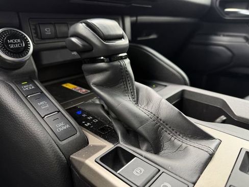 Used 2024 Toyota Land Cruiser image 19