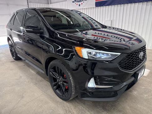 Certified 2019 Ford Edge ST w/ Equipment Group 401A image 2