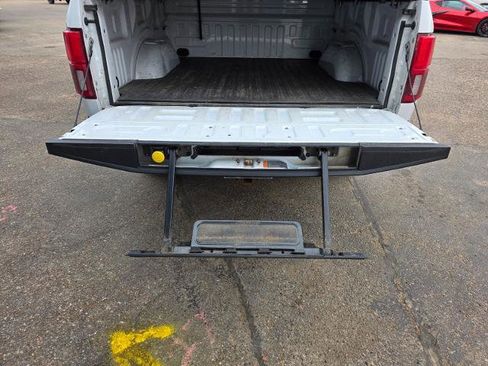 Used 2018 Ford F150 XLT w/ Equipment Group 302A Luxury image 12