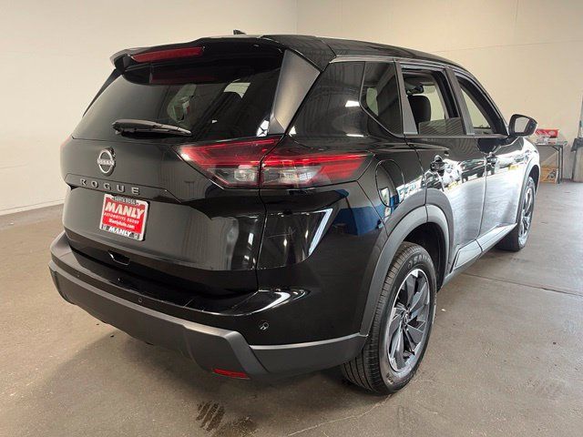 Used 2025 Nissan Rogue SV FWD image 3