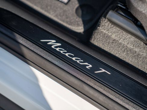 New 2026 Porsche Macan Turbo AWD/4WD image 12