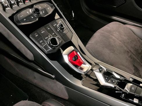 Used 2017 Lamborghini Huracan LP 580-2 image 12