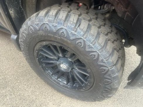 Used 2025 GMC Sierra 3500 AT4 w/ AT4 Premium Plus Package AWD/4WD image 6