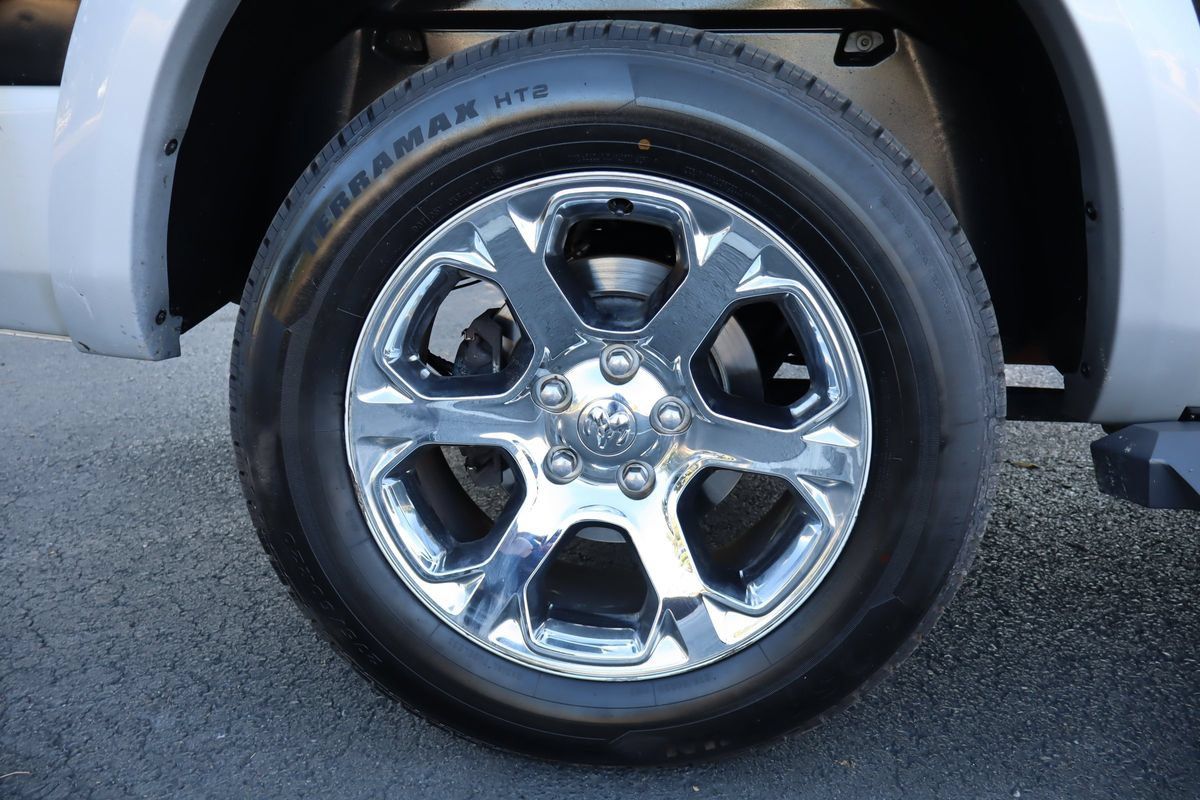 Used 2018 RAM 1500 Laramie w/ Convenience Group AWD/4WD image 42