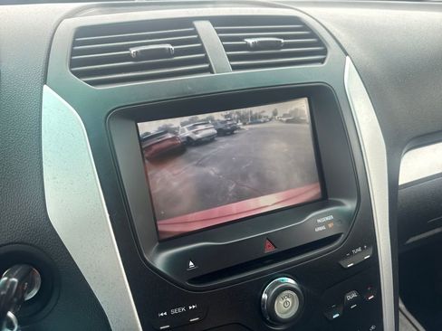 Used 2012 Ford Explorer XLT AWD/4WD image 36