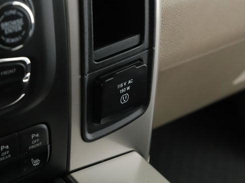 Used 2016 RAM 1500 Big Horn AWD/4WD image 18