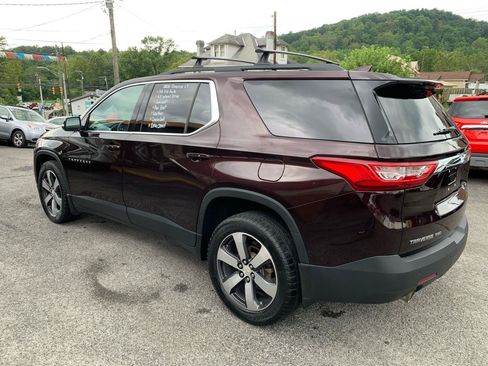 Used 2020 Chevrolet Traverse LT w/ LT Premium Package AWD/4WD image 3