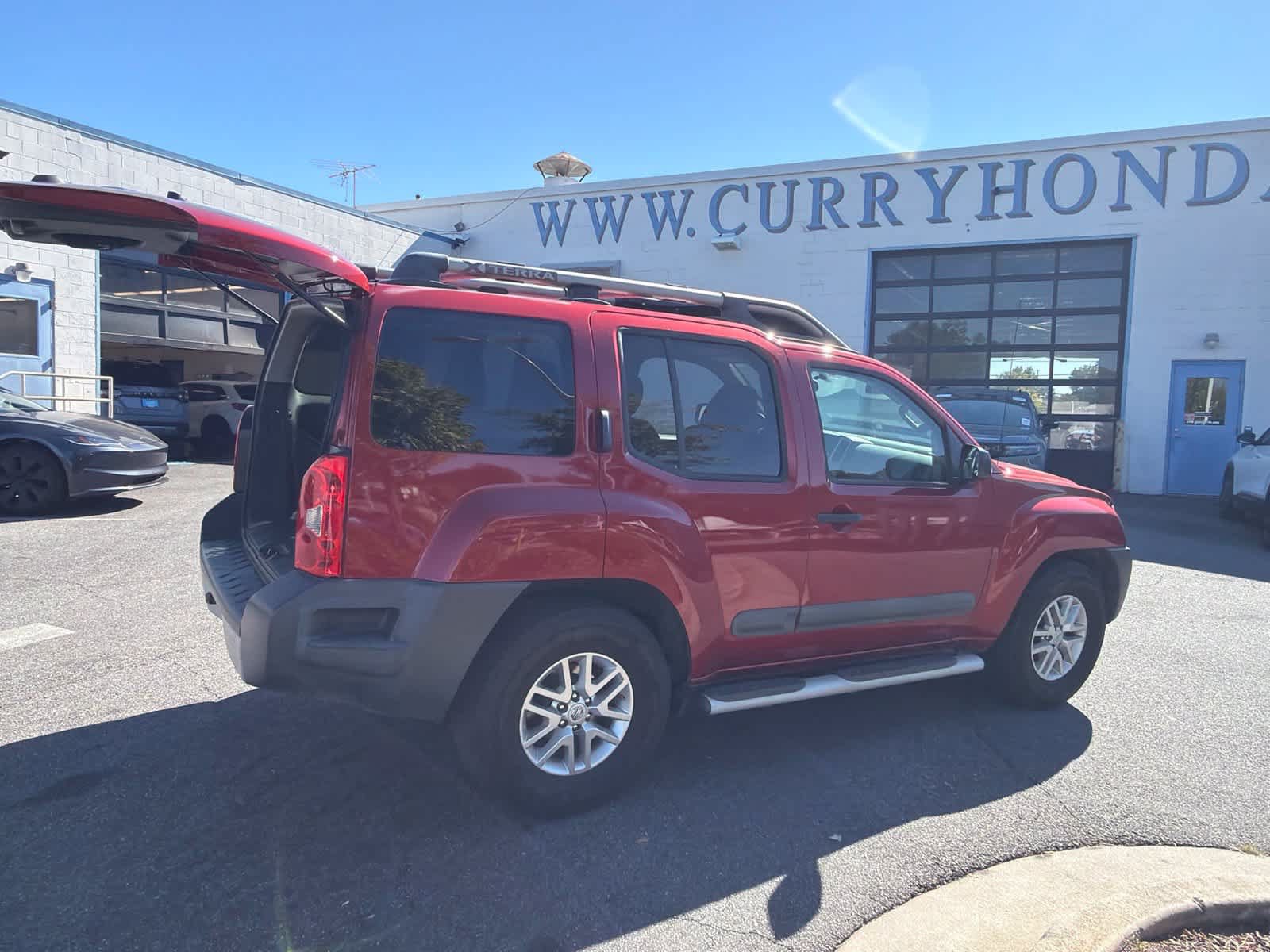 Used 2015 Nissan Xterra S w/ Value Package RWD image 12