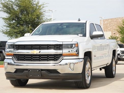 Used 2018 Chevrolet Silverado 1500 LT w/ Texas Edition image 3