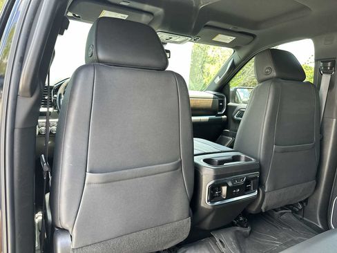 Certified 2023 Chevrolet Silverado 1500 High Country AWD/4WD image 16
