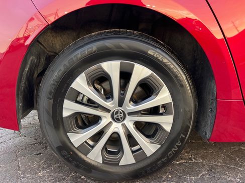 Used 2022 Toyota Corolla LE image 33