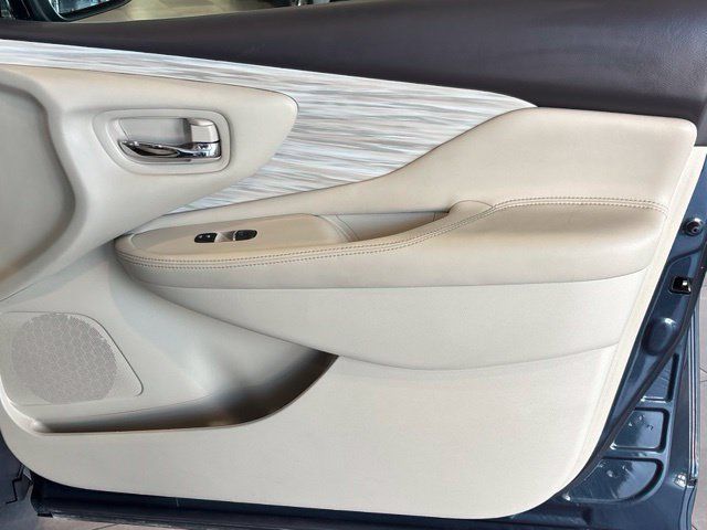 Used 2017 Nissan Murano Platinum w/ Platinum Technology Package AWD/4WD image 40