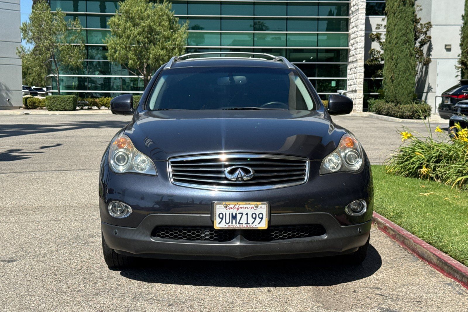 Used 2009 INFINITI EX35 Journey w/ Bose & Navigation Pkg RWD image 3