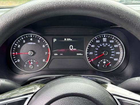 Used 2024 Kia Forte LXS image 18