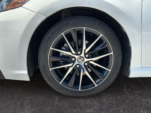 Used 2023 Toyota Camry SE w/ Audio Upgrade Package FWD image 9