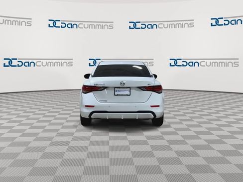 Used 2021 Nissan Sentra SV FWD image 7