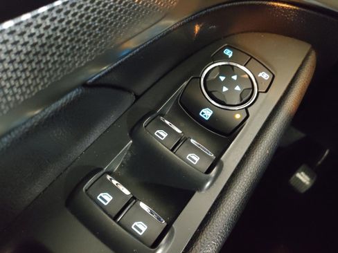 Used 2019 Ford Explorer XLT w/ Equipment Group 202A image 27