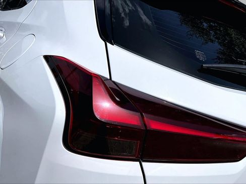 Used 2025 Lexus UX 300h FWD image 29