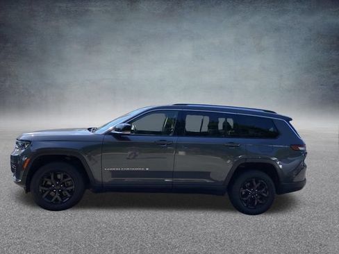 Used 2021 Jeep Grand Cherokee L Limited AWD/4WD image 27