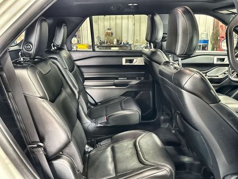 Used 2020 Ford Explorer ST w/ ST Street Pack AWD/4WD image 32