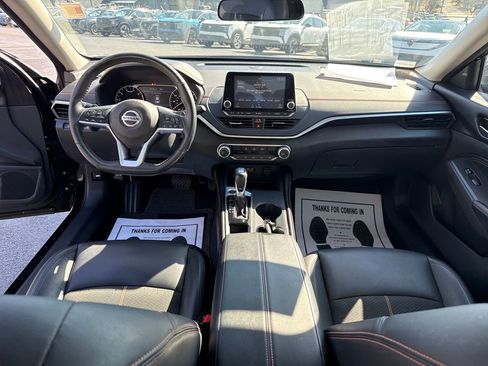 Used 2022 Nissan Altima 2.5 SR image 13