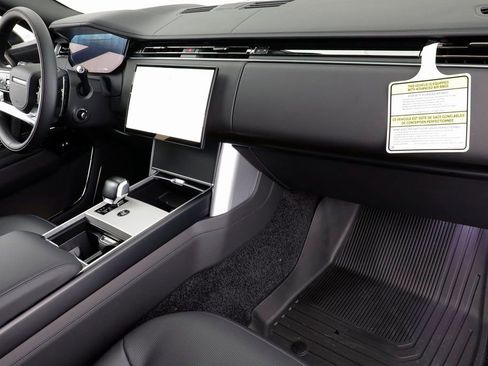 New 2025 Land Rover Range Rover SV AWD/4WD image 25