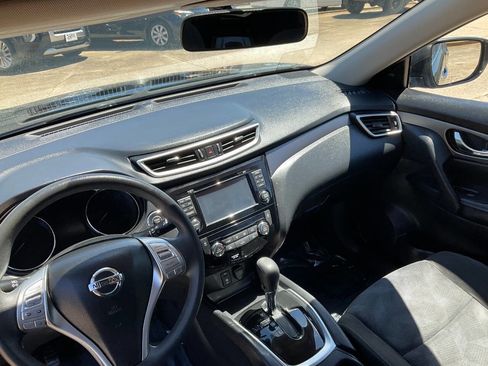 Used 2015 Nissan Rogue SV w/ SV Premium Package FWD image 15