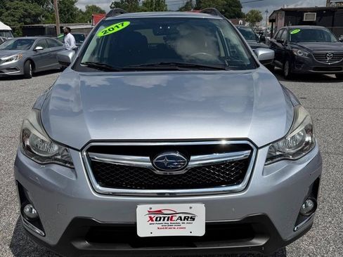 Used 2017 Subaru Crosstrek 2.0i Premium w/ Moonroof Package AWD/4WD image 3