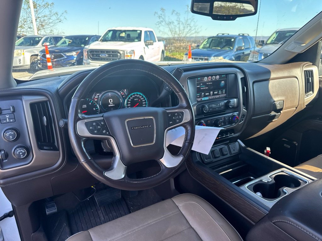 Used 2018 GMC Sierra 1500 Denali w/ Denali Ultimate Package AWD/4WD image 11