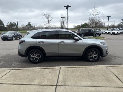 Certified 2024 Honda HR-V EX-L image 5