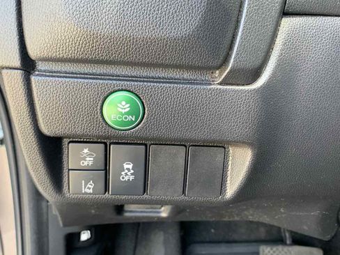 Used 2018 Honda Fit EX image 15