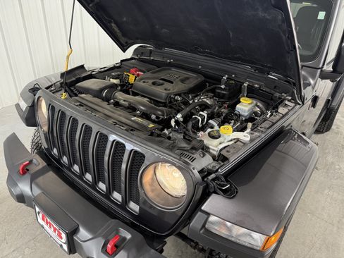 Used 2021 Jeep Wrangler Unlimited Rubicon AWD/4WD image 18