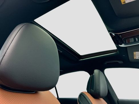 Certified 2023 Mercedes-Benz C 300 Sedan image 16