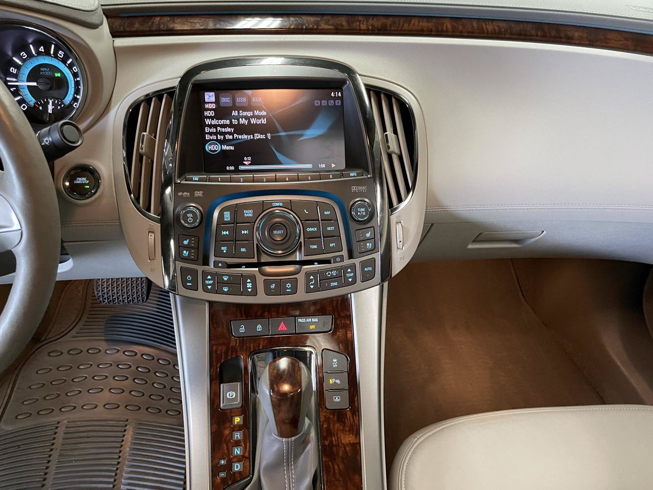 Used 2010 Buick LaCrosse CXL w/ Luxury Package AWD/4WD image 14