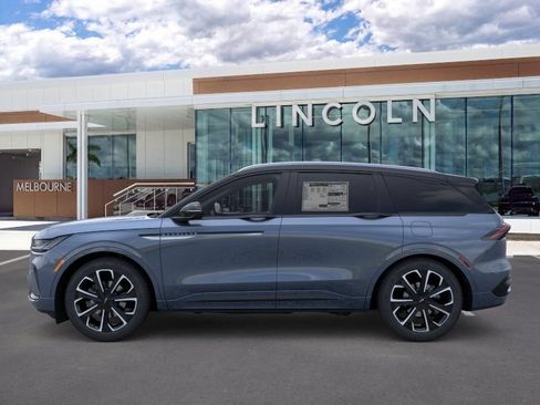 New 2026 Lincoln Nautilus Reserve AWD/4WD image 5