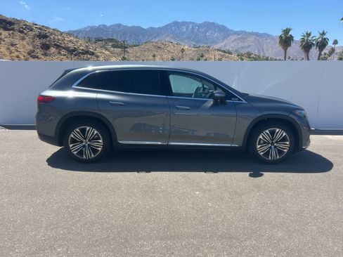 Used 2023 Mercedes-Benz EQS 450+ SUV image 4
