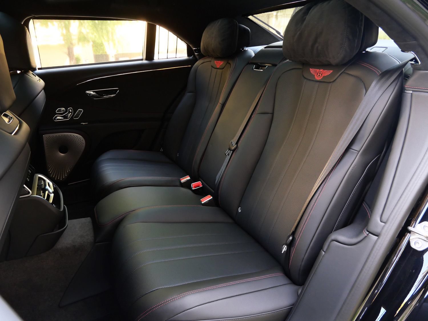 New 2026 Bentley Flying Spur V8 AWD/4WD image 23