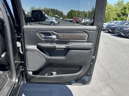Used 2023 RAM 1500 Laramie AWD/4WD image 28